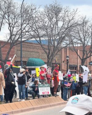 Tiya Sircar Instagram - Feeling so energized, inspired, and patriotic right now. 🇺🇸❤️🤍💙✌🏽

I just happen to be in “small town America” today, on this national day of protest around the country. And I was absolutely floored seeing the massive turn-out of peaceful protestors of all ages, backgrounds, and walks of life come together, as Americans, to stand for what we believe is right. And to stand in solidarity against this administration’s actions against women, veterans, the LGBTQ  community, government employees, documented and undocumented immigrants, asylum seekers, etc etc.

The message all over the country is clear: #HANDSOFF

We demand: 

— an end to the billionaire takeover and rampant corruption of the Trump administration

— an end to slashing federal funds for Medicaid, Social Security, and other programs working people rely on

— an end to the attacks on immigrants, trans people, and other marginalized communities

#HandsOff #protests #PowerToThePeople #AmericaTheBeautiful