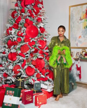 Toke Makinwa Instagram - Happy birthday sweet Jesus…..❤️🎄💥

Christmas 2024 is filled with LOVE, new Beginnings and immense Gratitude for me, still can’t find the words but it’s magical 🎄.

I made it to the good list and Santa came bearing gifts…❤️

I hope your homes are visited with the real reason for the season. LOVE. 
I love you all, 
Merry Crimbo 🎄

Sequined Pj set - @matopeda.atelier 
💎 - @akano_diamonds 
@tokemakinwabeauty @tokemakinwaluxury