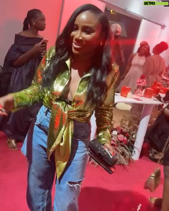 Toke Makinwa - 78.5K Likes - The world is less colorful without you in itā¦.š
Abisola, omo ologo 5g, (Child of grace).
The one who loved her God, loved her Family fiercely and Loved her friends intimately.
Abisola, the one who helped people she didnāt even know. She can sell her most precious property to support when called on, if you admired anything on her, no matter what value it held, sheāll ask if you wanted it and boom, sheās given it out. So selfless.š
Abisola, the life of the party, the Bold one, the one who never accepted defeat. You lived, oh you Lived.
Cousin Mi, youāll always say to me, āToke, God is in our storyā and you were right, our journey is one of growth, a deep respect for each other and nothing but Love.
I met Abisola when she had only just moved back from LA, I was at lunch at Posh cafe with my then bestie when this girl walked in looking fabulous and carrying a dog, She was very āAmericanā. We connected and at the end of that lunch I found out how she was friends with all the American stars, she had a full life in. LA.
Abi Hollywood.
Our friendship started and we had the best times, I started chasing my career so much I missed out on a lot of things, we drifted apart naturally and were silently mad at each other for it. This went on for years, we missed out on so much in those years but God would bring us back together again.
3 years ago while I was going through an unpleasant situation, she calls me on the phone and the first thing I heard was āHi, this is AbiKdā, in her American accent o, next thing - won so pe o sad, ki lo mu e sad? We burst out laughing and decided to go to dinner on the spot. So us š¤£.
We spent the best 4 hours making up, being honest, apologizing for the years (we were so alike), we spoke our truths and we decided we were too close to be called friends, we named ourselves cousins and thatās how the term ācousin miā was born.
Cousin mi, I will never forget you, words are not enough to describe our bond, my heart aches terribly but my eyes are on to Jesus, I surrender the pain to you Lord.
Youāve transitioned from here but your impact, the memories and the love will linger on forever.
Till we dance again,
Sun re o
š