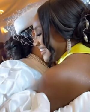 Toke Makinwa Instagram - The world is less colorful without you in it….💔
Abisola, omo ologo 5g, (Child of grace).

The one who loved her God, loved her Family fiercely and Loved her friends intimately. 

Abisola, the one who helped people she didn’t even know. She can sell her most precious property to support when called on, if you admired  anything on her, no matter what value it held, she’ll ask if you wanted it and boom, she’s given it out. So selfless.💔

Abisola, the life of the party, the Bold one, the one who never accepted defeat. You lived, oh you Lived.

Cousin Mi, you’ll always say to me, “Toke, God is in our story” and you were right, our journey is one of growth, a deep respect for each other and nothing but Love.

I met Abisola when she had only just moved back from LA, I was at lunch at Posh cafe with my then bestie when this girl walked in looking fabulous and carrying a dog, She was very “American”. We connected and at the end of that lunch I found out how she was friends with all the American stars, she had a full life in. LA. 

Abi Hollywood.

Our friendship started and we had the best times, I started  chasing my career so much I missed out on a lot of things, we drifted apart naturally and were silently mad at each other for it. This went on for years, we missed out on so much in those years but God would bring us back together again.

3 years ago while I was going through an unpleasant situation,  she calls me on the phone and the first thing I heard was “Hi, this is AbiKd”, in her American accent o, next thing - won so pe o sad, ki lo mu e sad? We burst out laughing and decided to go to dinner on the spot. So us 🤣.
We spent the best 4 hours making up, being honest, apologizing for the years (we were so alike), we spoke our truths and we decided we were too close to be called friends, we named ourselves cousins and that’s how the term “cousin mi” was born.

Cousin mi, I will never forget you, words are not enough to describe our bond, my heart aches terribly but my eyes are on to Jesus, I surrender the pain to you Lord.

You’ve transitioned from here but your impact, the memories and the love will linger on forever.

Till we dance again,
Sun re o
💔