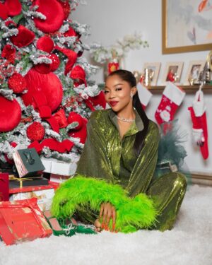 Toke Makinwa Instagram - Happy birthday sweet Jesus…..❤️🎄💥

Christmas 2024 is filled with LOVE, new Beginnings and immense Gratitude for me, still can’t find the words but it’s magical 🎄.

I made it to the good list and Santa came bearing gifts…❤️

I hope your homes are visited with the real reason for the season. LOVE. 
I love you all, 
Merry Crimbo 🎄

Sequined Pj set - @matopeda.atelier 
💎 - @akano_diamonds 
@tokemakinwabeauty @tokemakinwaluxury