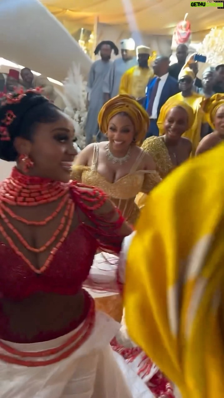 Tonto Dikeh - 502 Likes - Chioma doing her first dance @thechefchi ❤️
#chivido #chivido2024 #chivido24