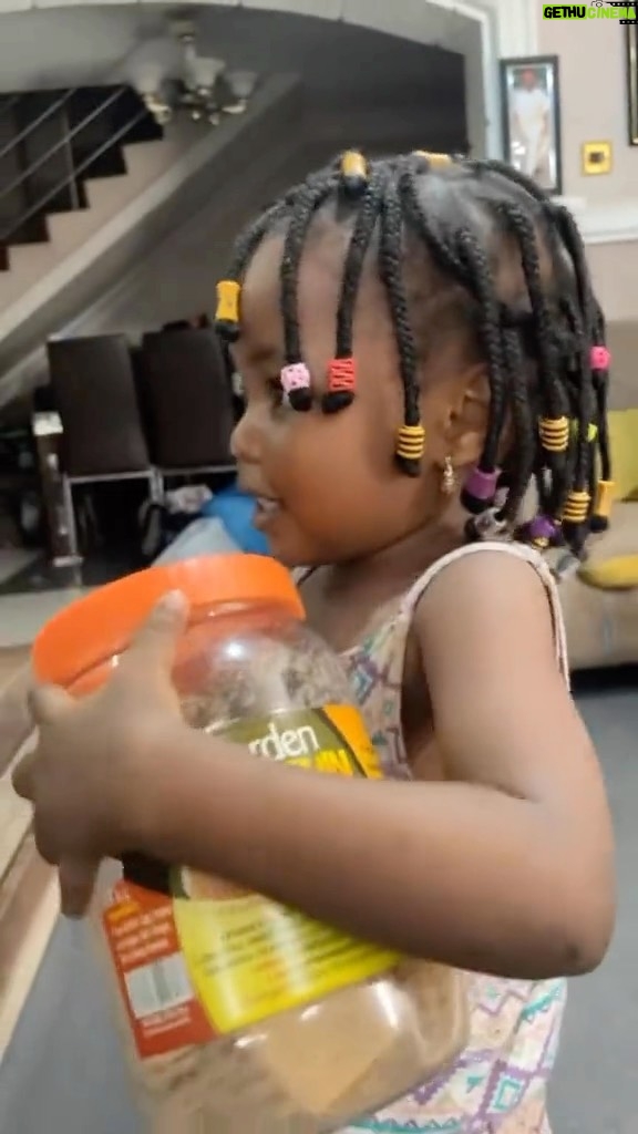 Tonto Dikeh - 3 Likes - These children don wise up oh😂😂
#explore #funny
