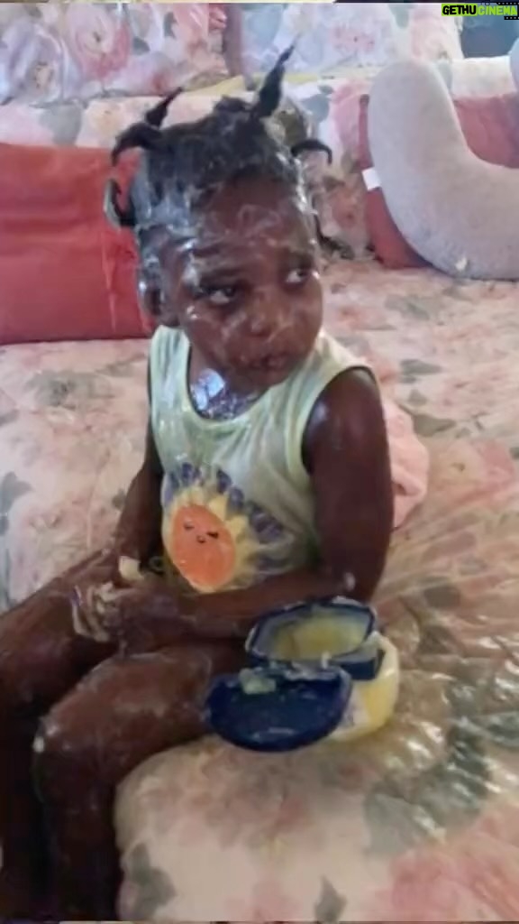Tonto Dikeh - 3 Likes - Why are Children like this??😭😭
#explore #funny