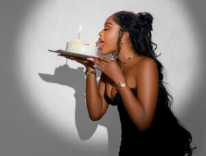 Uche Montana Instagram -  1 🥂🍾