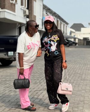 Uche Nancy Instagram - GOD PLEASE KEEP ON PROTECTING MY FAMILY 🙏🙏❤️💕 @chinenyennebe