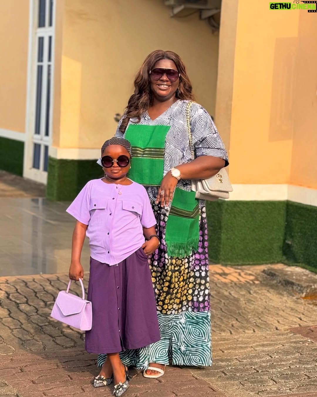 Uche Nancy - 49.1K Likes - Favor! It surrounds me like a shield, And it will cover me from now until the day I meet my king !!
With my baby @obi.oluebube_c