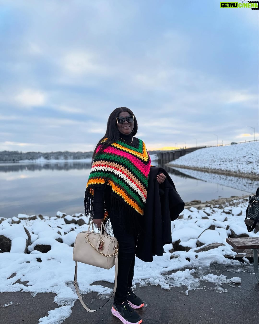 Uche Nancy - 25K Likes - HAPPINESS IS FREE 💕💕🙏✌️
Wool TOP @adaezeeluke @ada_abaya ❤️