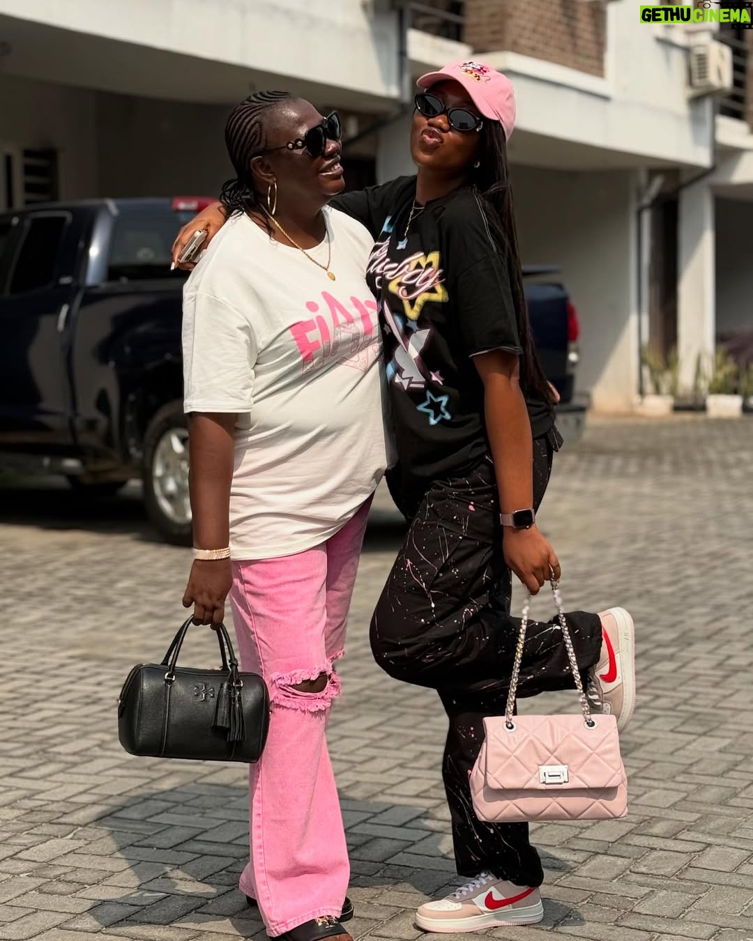 Uche Nancy - 22K Likes - GOD PLEASE KEEP ON PROTECTING MY FAMILY 🙏🙏❤️💕 @chinenyennebe