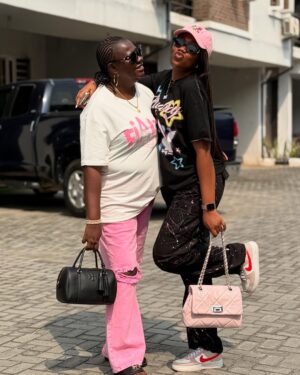 Uche Nancy Instagram - GOD PLEASE KEEP ON PROTECTING MY FAMILY 🙏🙏❤️💕 @chinenyennebe