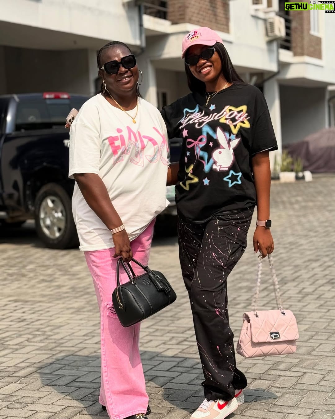Uche Nancy - 22K Likes - GOD PLEASE KEEP ON PROTECTING MY FAMILY 🙏🙏❤️💕 @chinenyennebe