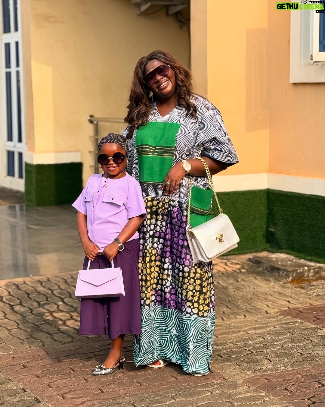 Uche Nancy - 49.1K Likes - Favor! It surrounds me like a shield, And it will cover me from now until the day I meet my king !!
With my baby @obi.oluebube_c