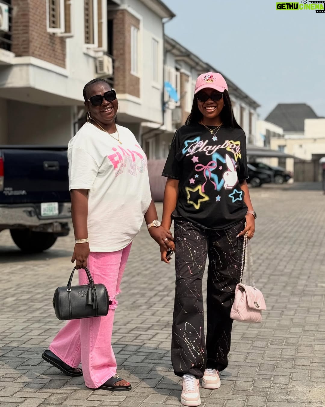 Uche Nancy - 22K Likes - GOD PLEASE KEEP ON PROTECTING MY FAMILY 🙏🙏❤️💕 @chinenyennebe