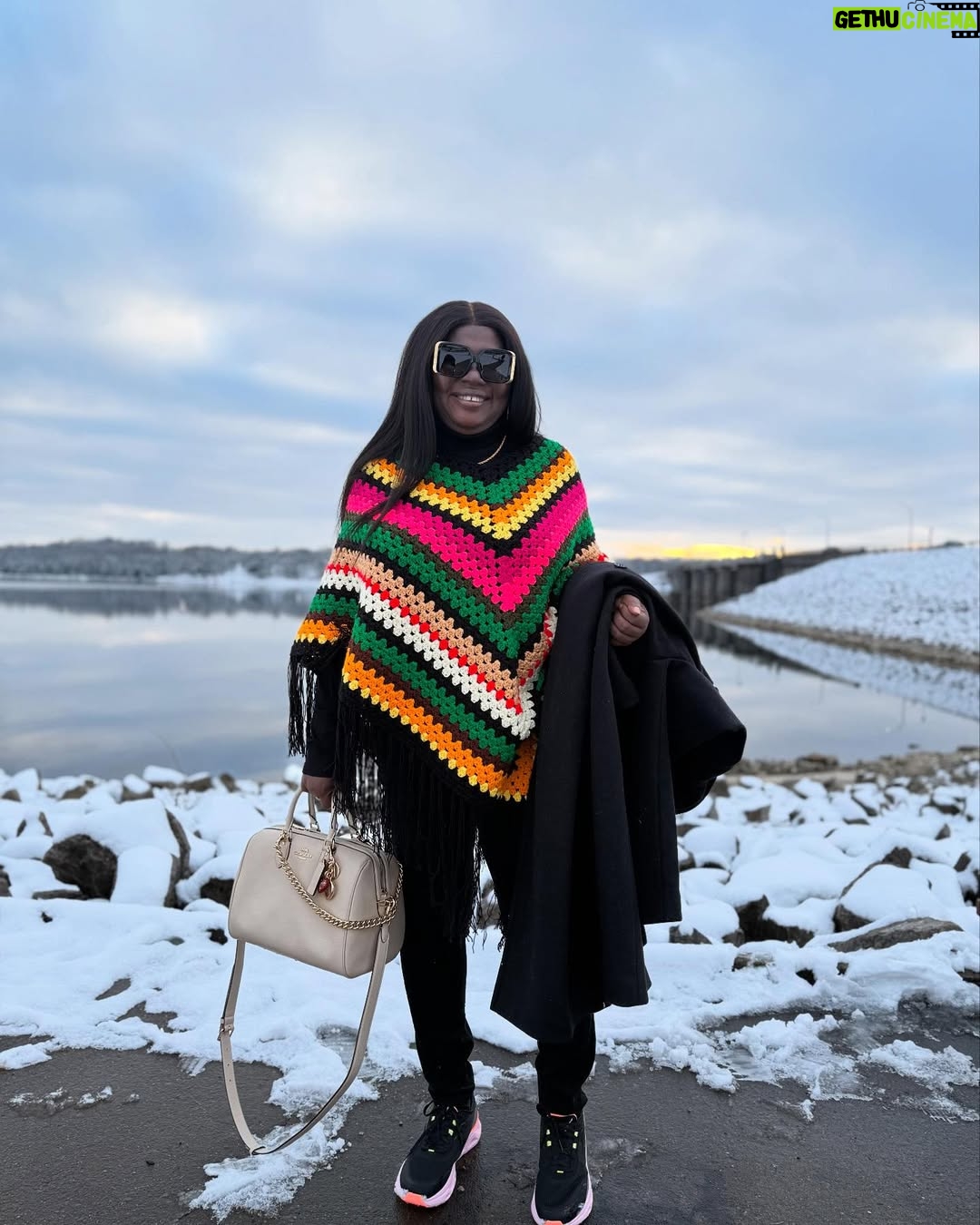 Uche Nancy - 25K Likes - HAPPINESS IS FREE 💕💕🙏✌️
Wool TOP @adaezeeluke @ada_abaya ❤️