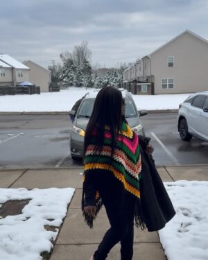 Uche Nancy Instagram - HAPPINESS IS FREE 💕💕🙏✌️

Wool TOP @adaezeeluke @ada_abaya ❤️
