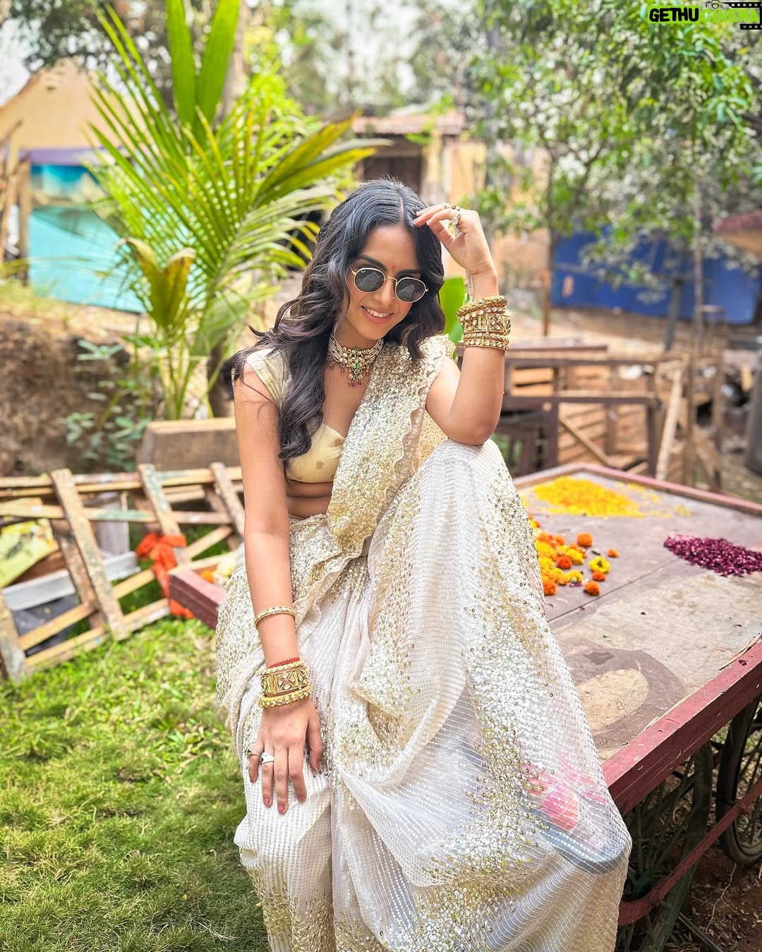 Vaidehi Nair - 2.4K Likes - Bindi, bangles, and all the feels.āØ
-
-
-
-
-
-
-
-
#vaidehiians #fyp #foryou #sandhya #featureme #trending #trend #saree #sareedrape