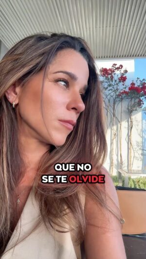 Vanessa Terkes Instagram - Un pequeño recordatorio de que la paz no tiene precio 🫶🏻✨❤️

#Paz #reflexion #amorpropio #viral #vanessaterkes #Peru #parati #fyp #consejo #amor