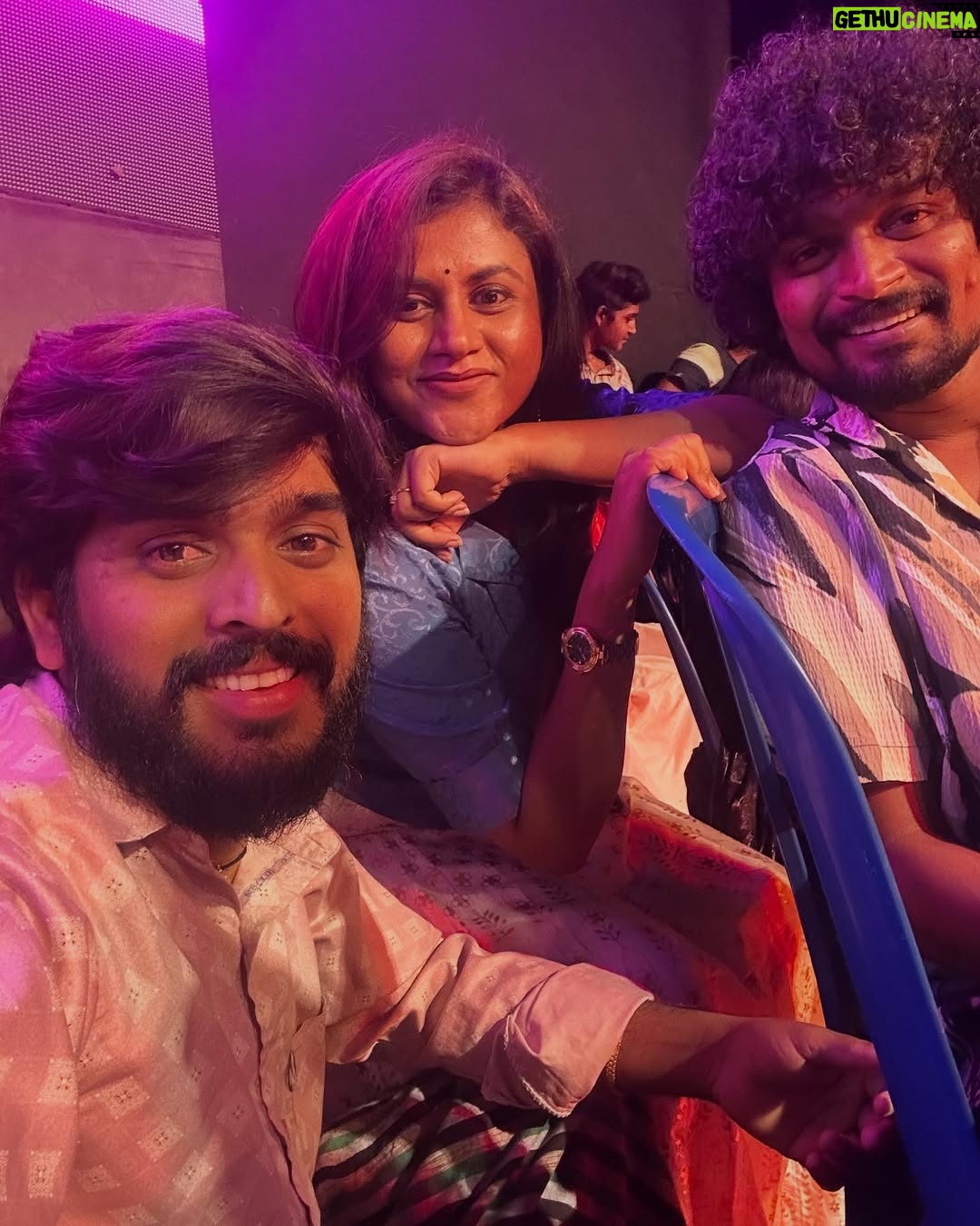 Vani YM - 49.8K Likes - 😄