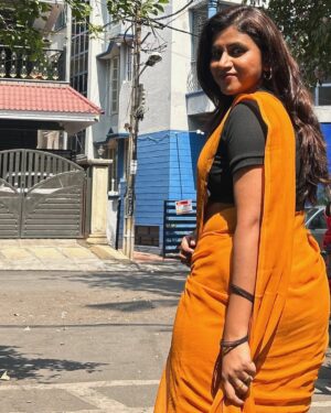 Vani YM Instagram - A smile is the best accessory😃