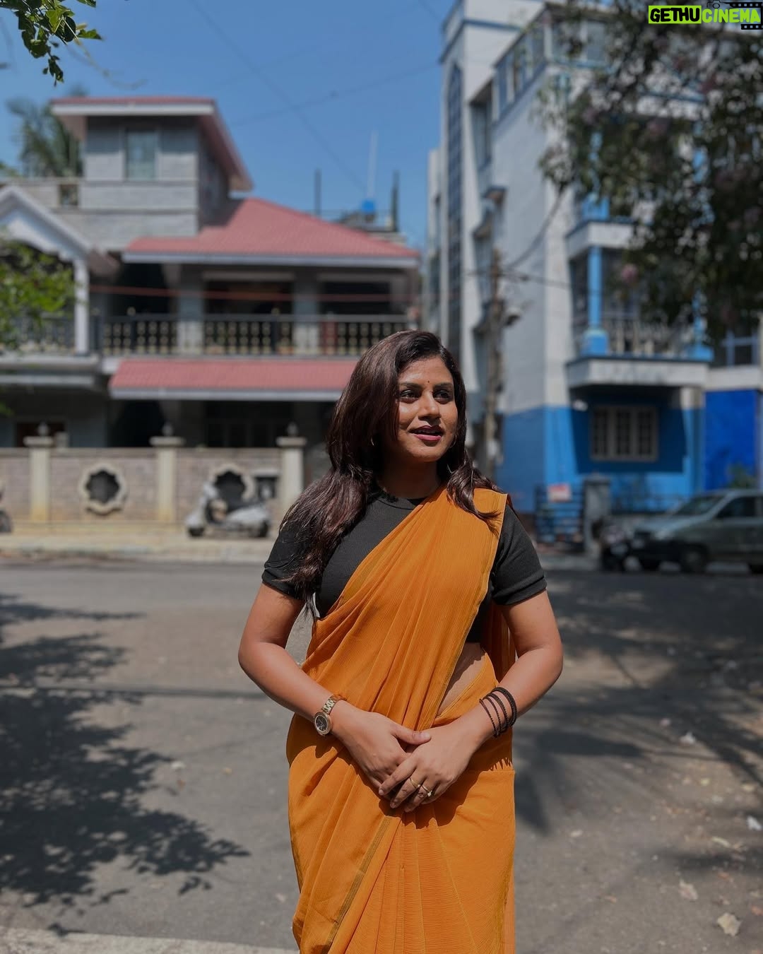 Vani YM - 5.2K Likes - A smile is the best accessory😃