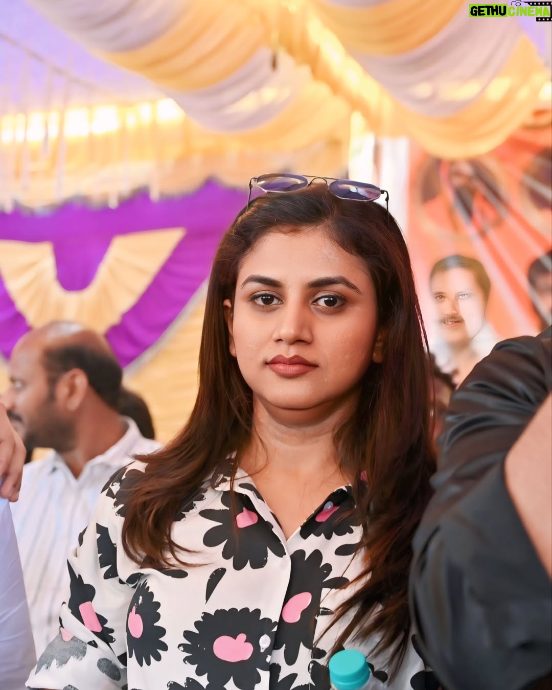Vani YM - 1.3K Likes -