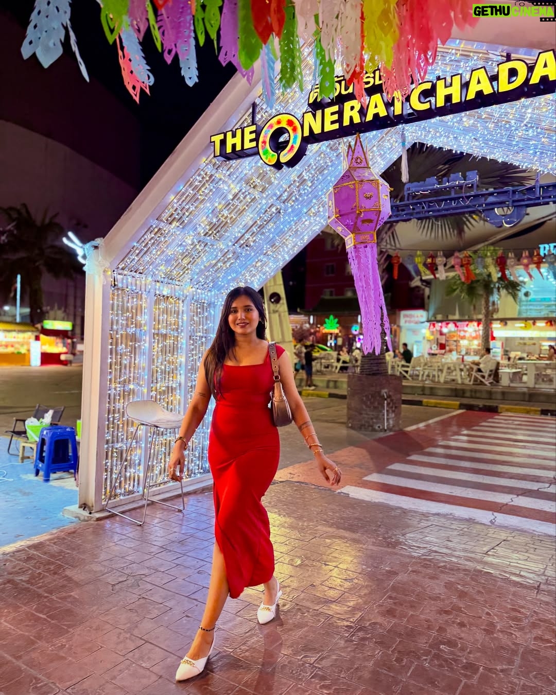 Varsha Kaveri - 115.5K Likes - This post? A whole experience 🧿🌹
#varshakaveri #instagram