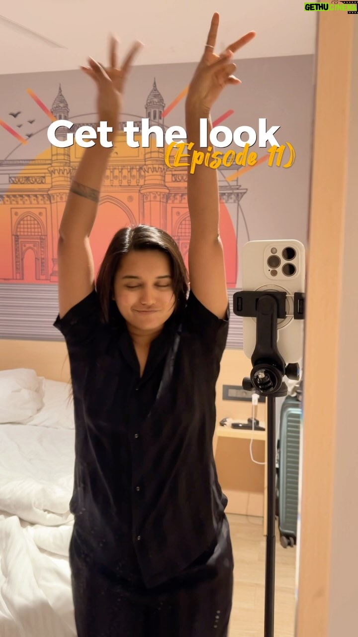 Varsha Kaveri - 36.9K Likes - Share this reel with me or comment “11” to get the fit link 🔗 🧿😍
Earrings: @justtnamm.co.in 😍
#getthelookwithvk ✨(episode 11)
#varshakaveri #reelitfeelit #instagram #createinindia #kannada