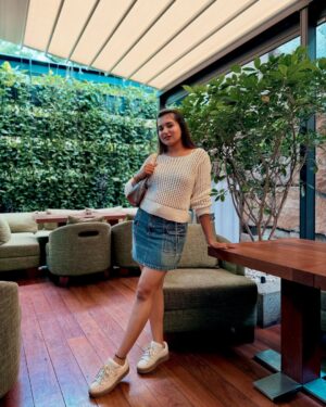 Varsha Kaveri Instagram - 𝙎𝙝𝙚 𝙜𝙚𝙩𝙨 𝙬𝙝𝙖𝙩 𝙨𝙝𝙚 𝙬𝙖𝙣𝙩𝙨 𝙗𝙚𝙘𝙖𝙪𝙨𝙚 𝙨𝙝𝙚 𝙬𝙤𝙧𝙠𝙨 𝙛𝙤𝙧 𝙞𝙩.✨🧿

#varshakaveri