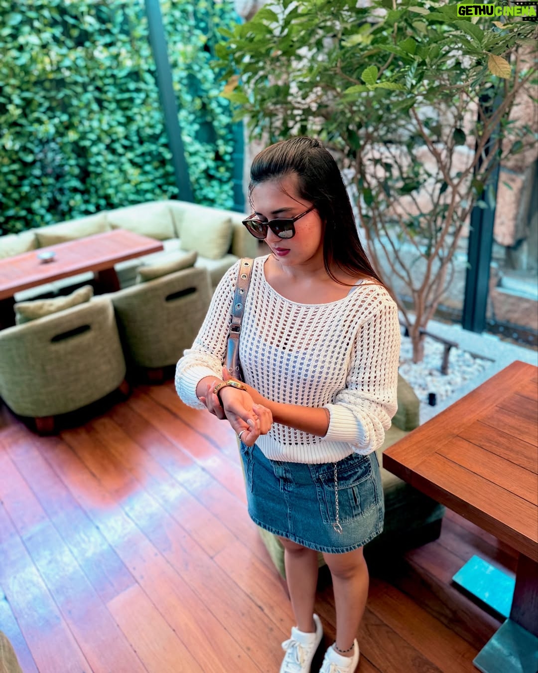 Varsha Kaveri - 138.1K Likes - 𝙎𝙝𝙚 𝙜𝙚𝙩𝙨 𝙬𝙝𝙖𝙩 𝙨𝙝𝙚 𝙬𝙖𝙣𝙩𝙨 𝙗𝙚𝙘𝙖𝙪𝙨𝙚 𝙨𝙝𝙚 𝙬𝙤𝙧𝙠𝙨 𝙛𝙤𝙧 𝙞𝙩.✨🧿
#varshakaveri