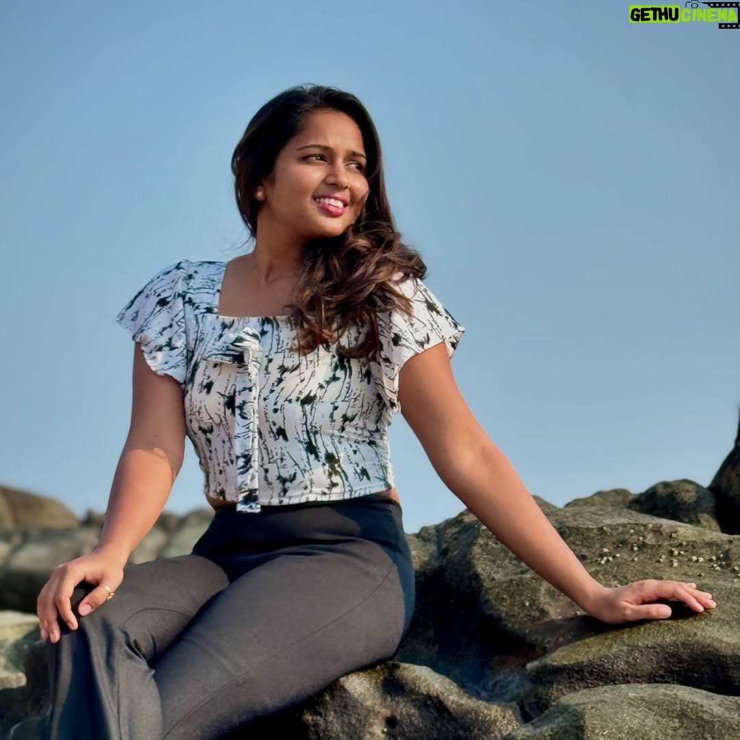 Varshini Srinivas - 3.7K Likes - 🌊🤍