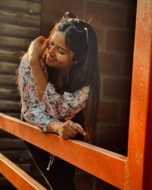 Varshini Srinivas Instagram - 🌸🫶🏻🩷