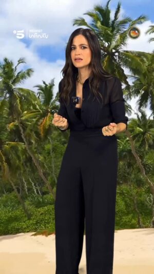 Veronica Gentili Instagram - La nostra Veronica ha tutto sotto controllo… nonostante la distanza! 😜

#Isola vi aspetta da mercoledì 7 maggio su #Canale5 e Mediaset Infinity!