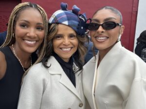 Victoria Rowell Instagram - Still CELEBRATING @thesherylleeralph #Hollywood ⭐️ ceremony w/my beautiful niece Mrs. Maurice @washnews @ABCNews & @ivycoco23 class act designer/costumer to the STARS🌟 🌟🌟🌟🌟