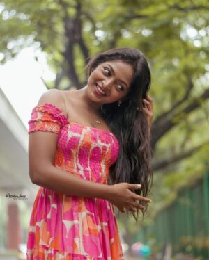 Vijaya Lakshmi Instagram - Classy,sassy,fancy💋✨

Comment your fav…:)

Pc @joshi___photography____ 

#classy #sassygirl #explore #exploremore #trendingpost #beautiful #cute #photooftheday #follow #repost #ootd #colorskannada #udayatv