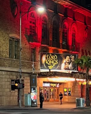 Viva Bianca Instagram - Thanks for having me at your opening night @lotronstage Whadda riot!! 

And a big congrats to @neighbours costar @rarmian Seriously watch this space 🌟

📸 @parenthesy 

#lordoftherings #lotr #redcarpet