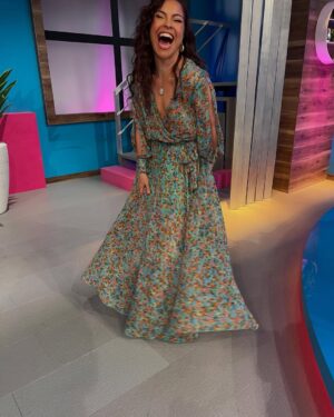 Wanda Sais Instagram - No te quedes con las ganas de saber que pasaría ¡Atrévete! ✨⁣
Vive al máximo, día a día y por supuesto con alegría 🤍