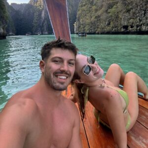 Wiktoria Gąsiewska Instagram - ᴵˢˡᵃⁿᵈ ᴸⁱᶠᵉ 🐒🏝️☀️