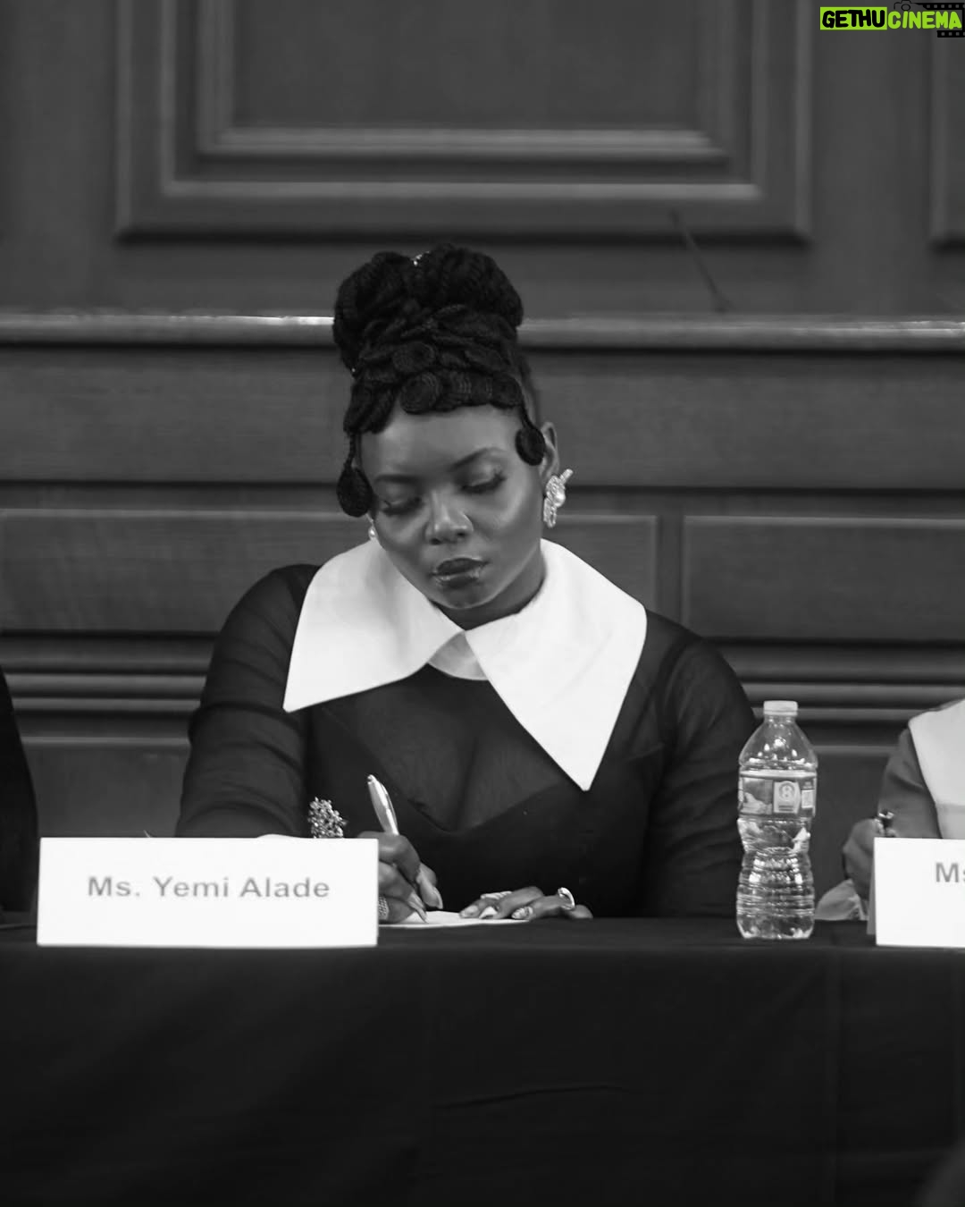 Yemi Alade - 48.9K Likes - 007 👏
What an expose!A brilliant exchange of ideas!
Thank you for inviting me to be a panelist on Africa Unite 2024 ,held at Harvard in the oldest Court room ;Austin Hall ,where we discussed and shared solutions to African problems amongst my very notable co-panelists .
#africaunite