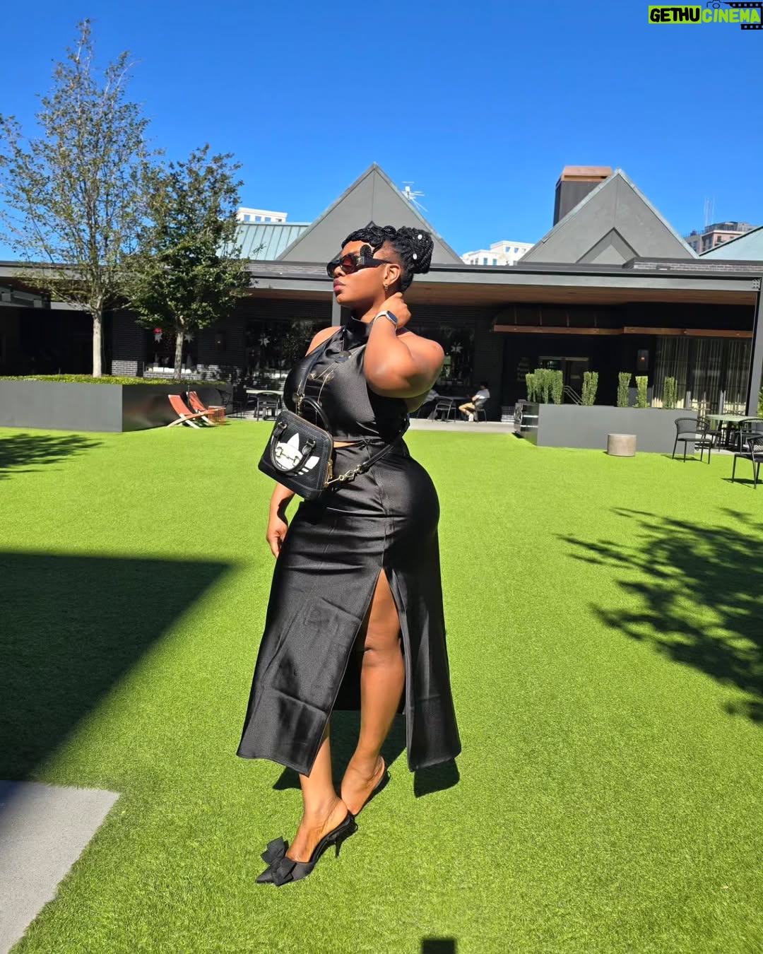 Yemi Alade - 75.3K Likes - I Miss My Baby ❤️ ❤️
