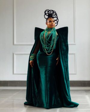 Yemi Alade Instagram - A Masterpiece wearing  Art 🌳 

Green; my mother's favorite  color and the color of prosperity and growth.

💫 @fabstyle_101 👘
💫 @quisitehair 👑
💫 @glambydami 💄
💫@itsboye 📸

#iyanu