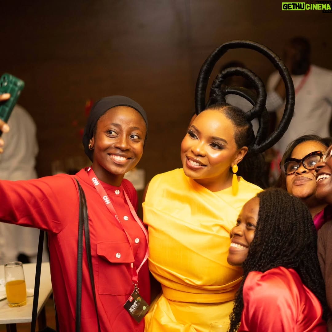 Yemi Alade - 71.5K Likes - Thank you, @CNN , for celebrating my voice and career as you mark 15 years of African Voices on this pioneer initiative where the spotlight is shared with the artists and creatives alike @cnnipr .
To my distinguished guests of the Night, thank you for honoring my invitation! You know I give the best hugs 🥰🤣
A night was had ✨️✨️
To the brilliant Host @larrymadowo ...YOU ROCK MARAFIKI!