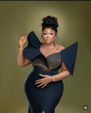 Yetunde Barnabas Instagram - Happy birthday to you my woman @omowunmiajiboye ❤️
Wishing you many more years to celebrate may your GOD answer all your prayers more blessing ma🙏🏻