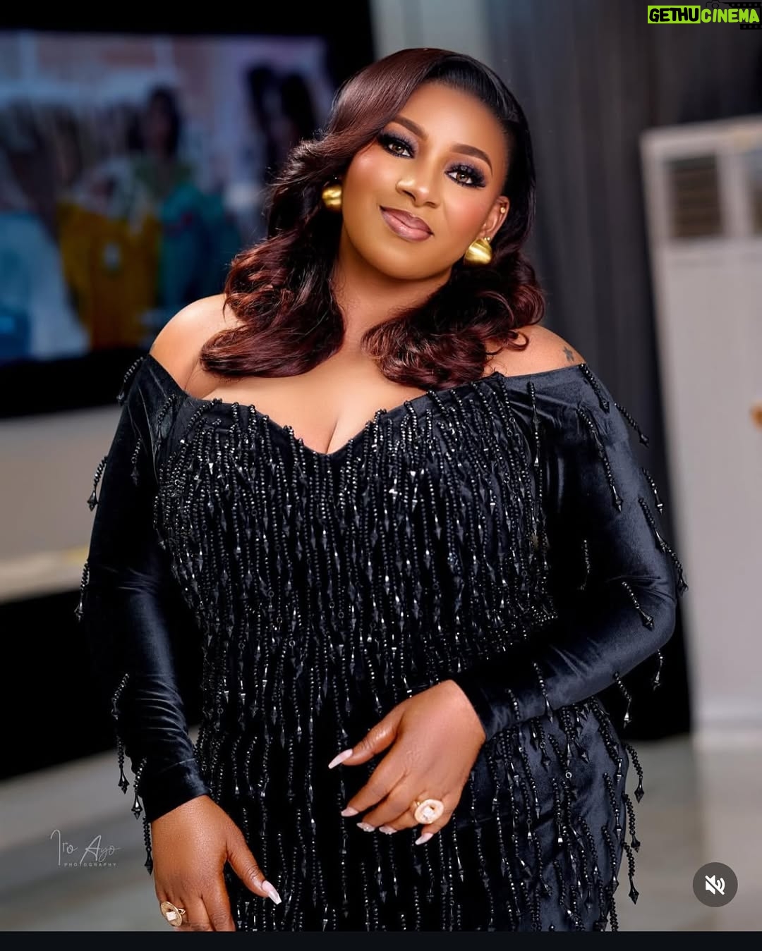 Yetunde Barnabas - 13.6K Likes - Happy birthday to my ever Beautiful, Ever Young, Ever charming,Ever caring, The absolute Love of my life @mydemartins my own Supportive Mama❤️❤️❤️
You have been nothing but my support system,
you are an embodiment of grace and wisdom, the way you live life is so simple and I admire it so much😁
Wishing you a year filled with laughter,May all your wishes come true.🙏🏻 LOVE YOU SO MUCH AJOKE MI ❤️❤️❤️
