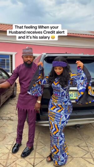 Yetunde Barnabas Instagram - I Borrowed Daddy IRE Onset to do this 😁😂😂😂😂😂

OWE AKALAMAGBO NOW SHOWING ON MY YOTUBE CHANNEL DONT MISS IT 😍