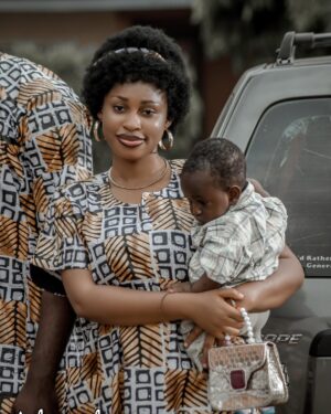 Yetunde Barnabas Instagram - This Movie ADUNNI DUNMONI was shot with Love and this beautiful Movie will be coming out on the 2nd of May so get your popcorn ready cause you will love this one oooo 😍😍😍😍😍😍
:
Our winner will be announced shortly 😁