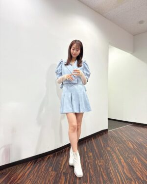 Yu Serizawa Instagram - ・

声優と夜あそび2025

始まりましたー！！
芹澤は長縄まりあちゃんと日曜日を担当します！

でも収録なので日曜のイベントなんかにも出れます！
ご安心くださいっ

まりあと楽しい週末を皆様にお届けできればと思います🩵
よろしくお願いします！

stylist @shingo_tsuno 

セットアップ　@redyazel 

#芹澤長縄と夜あそび