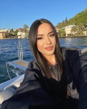Zeliha Kendirci Instagram - :)