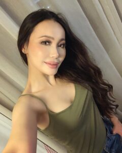 Actress Zhanar Dugalova HD Photos and Wallpapers June 2023