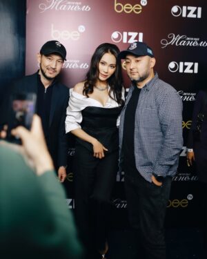 Zhanar Dugalova Instagram - #жаңажанель 💞💞📽️🎞️📺