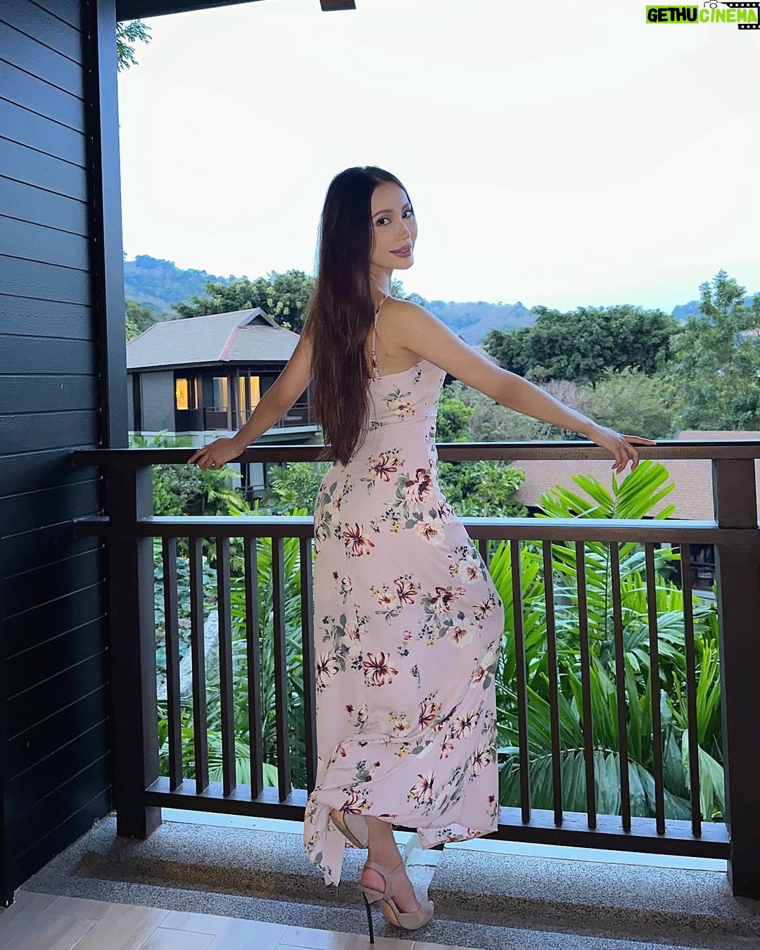 Zhanar Dugalova - 30.5K Likes - š·š¶šš©·